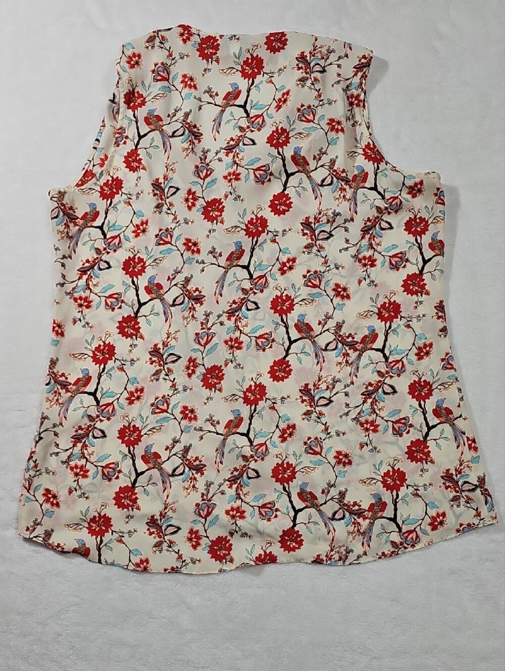 Rose & Olive Cream Sleeveless Camisole with Red Floral & Multicolor Bird Print - Picture 5 of 5